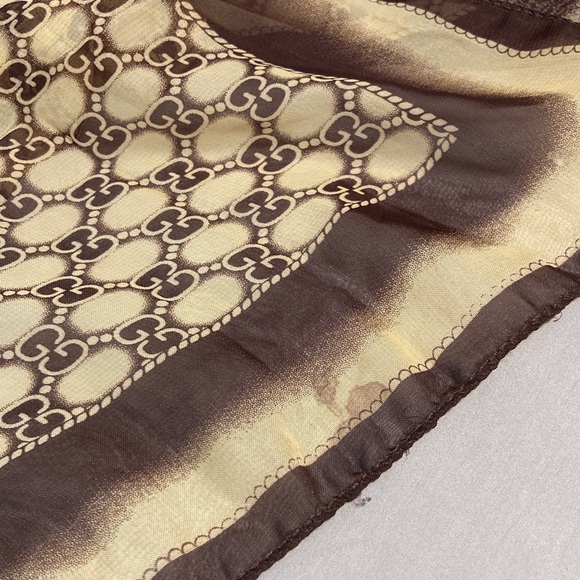 Long Vintage Gucci Silk Scarf - Picture 7 of 14